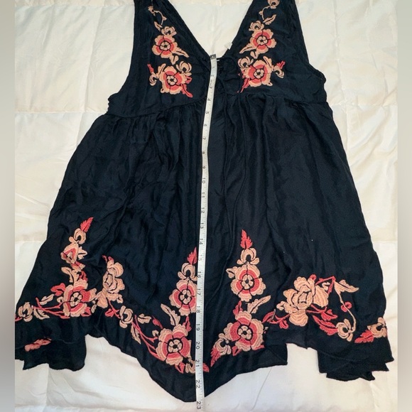 Intimately by Free People Navy Embroidered Tunic Tank Top Size Medium - Picture 5 of 7